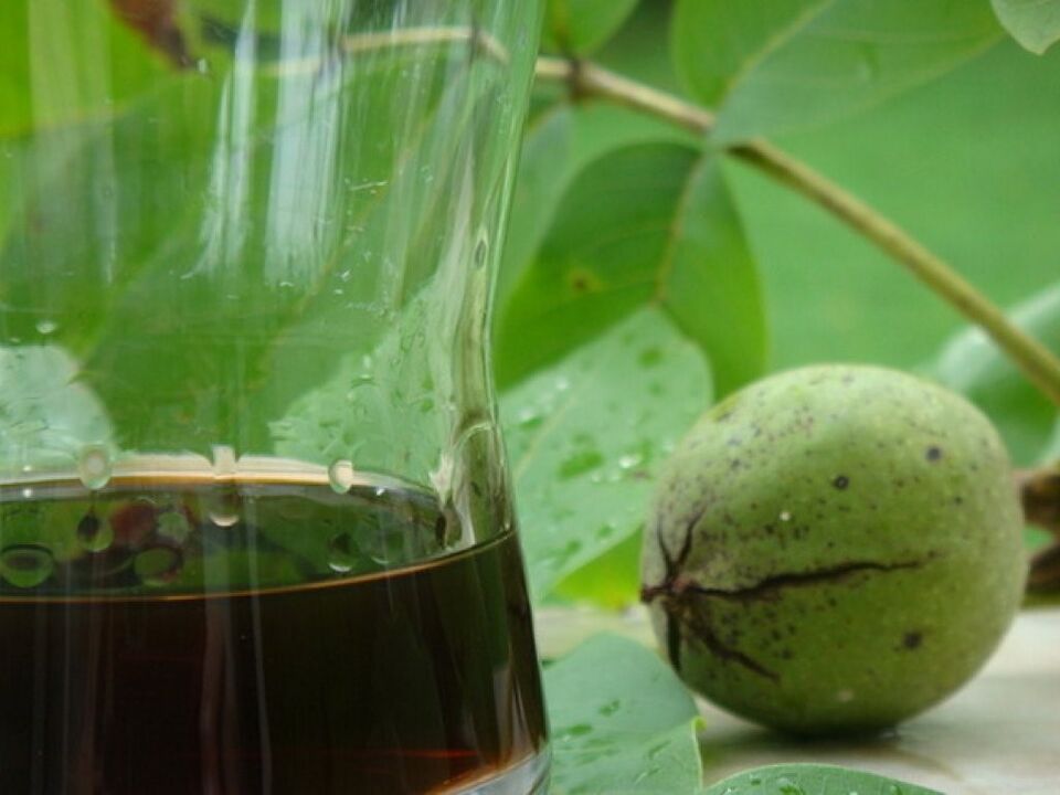 Decocción de nueces para parásitos en el cuerpo.